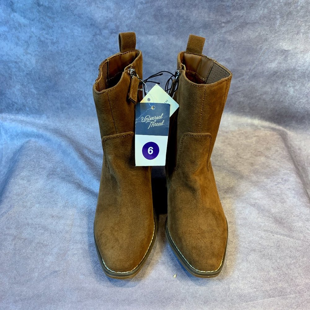 NWT Woman's Universal Thread Solita Faux Suede Cowboy Booties - Picture 2 of 14